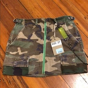 LF distressed camp skirt